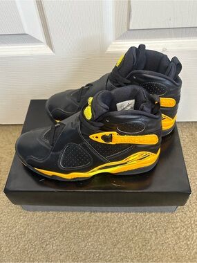 WMNS AIR JORDAN 8 RETRO (Box included) can negotiate!